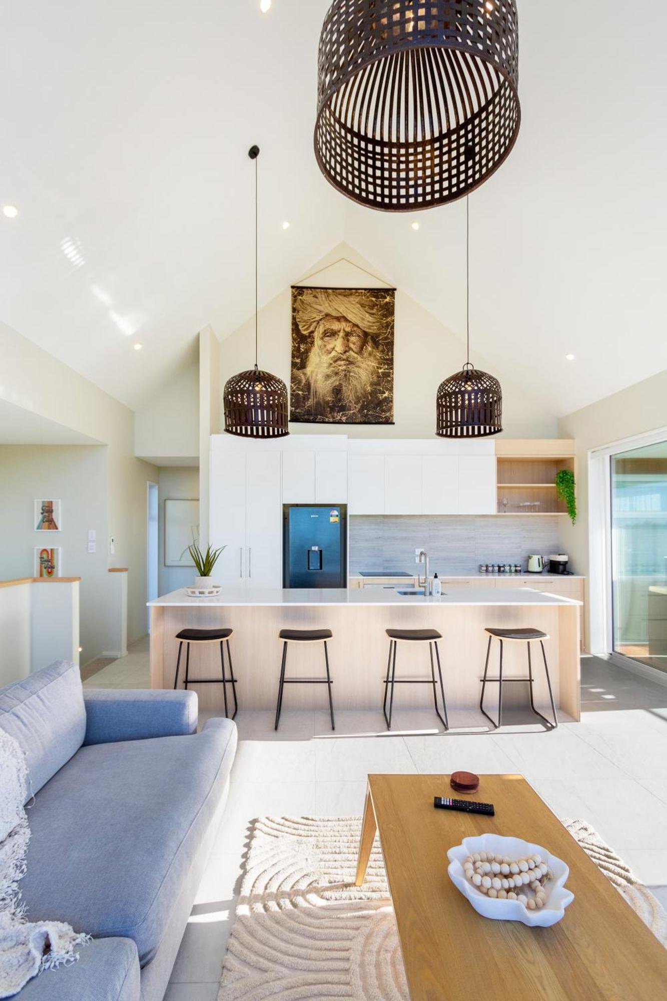 Luxury Beachside Living Elegant 3-Bedroom Haven Крайстчърч Екстериор снимка